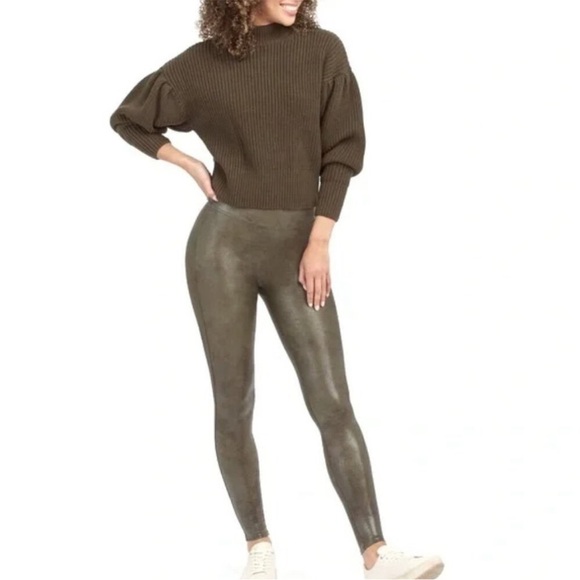Spanx Faux Leather Croc Shine Leggings in Darkened Olive Green Size Medium - Picture 1 of 8